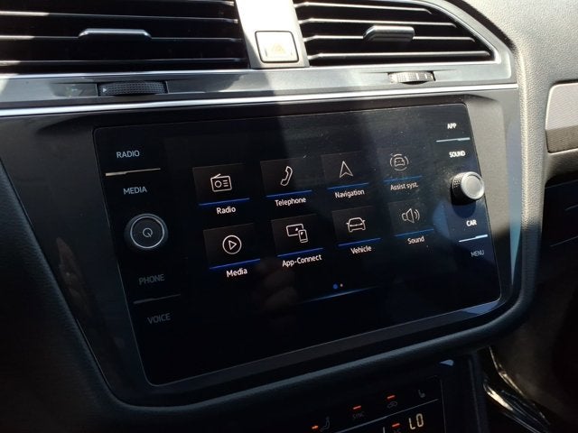 2023 Volkswagen Tiguan SE
