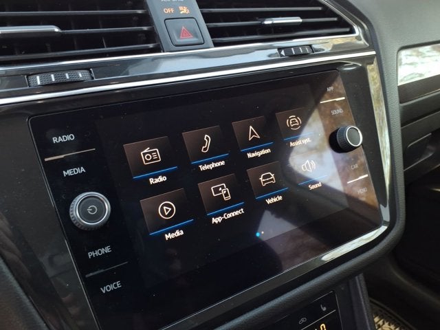 2022 Volkswagen Tiguan SE