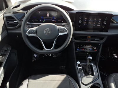 2026 Volkswagen Taos SE Black
