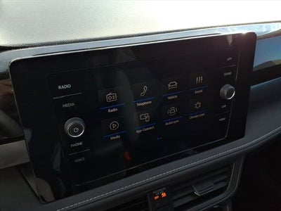 2026 Volkswagen Taos SE Black