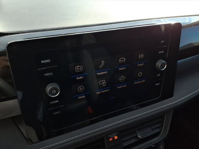 2026 Volkswagen Taos SE Black