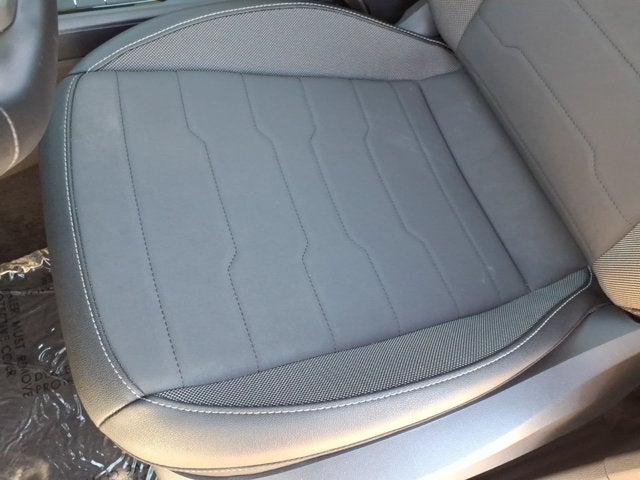 2026 Volkswagen Taos SE Black