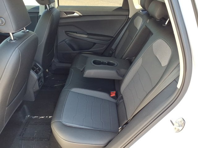 2026 Volkswagen Taos SE Black