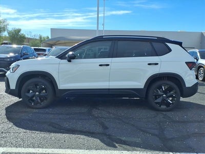 2026 Volkswagen Taos SE Black