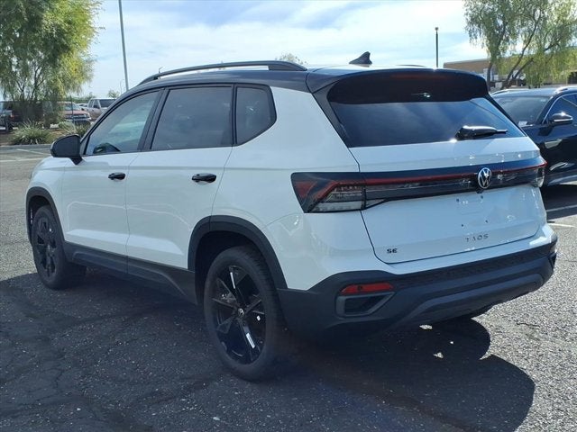 2026 Volkswagen Taos SE Black