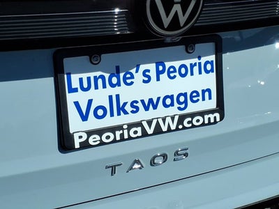 2026 Volkswagen Taos SE Black