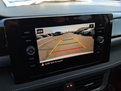 2026 Volkswagen Taos SE Black
