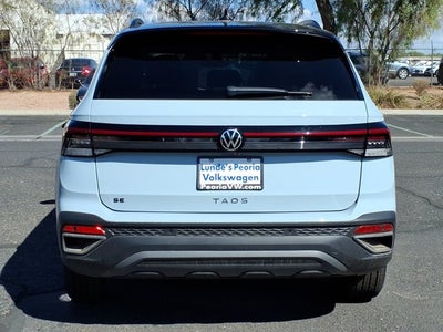 2026 Volkswagen Taos SE Black