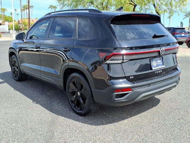 2025 Volkswagen Taos SE Black