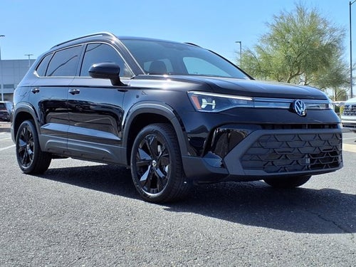 2026 Volkswagen Taos SE Black