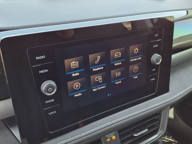 2026 Volkswagen Taos SE Black
