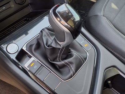 2026 Volkswagen Taos SE Black