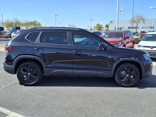 2026 Volkswagen Taos SE Black