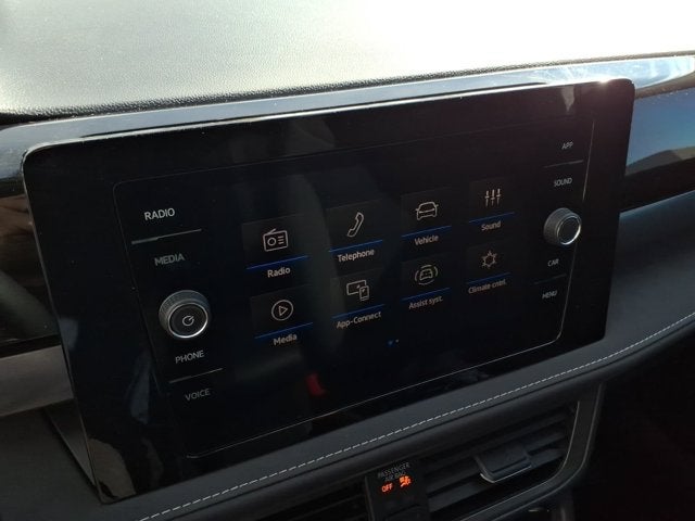 2026 Volkswagen Taos SE Black