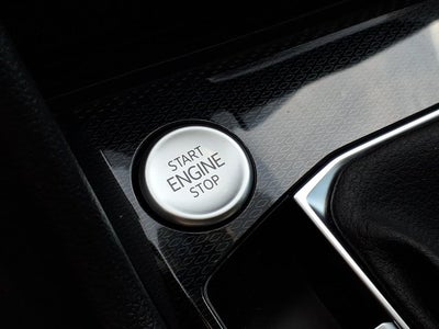 2026 Volkswagen Taos SE Black