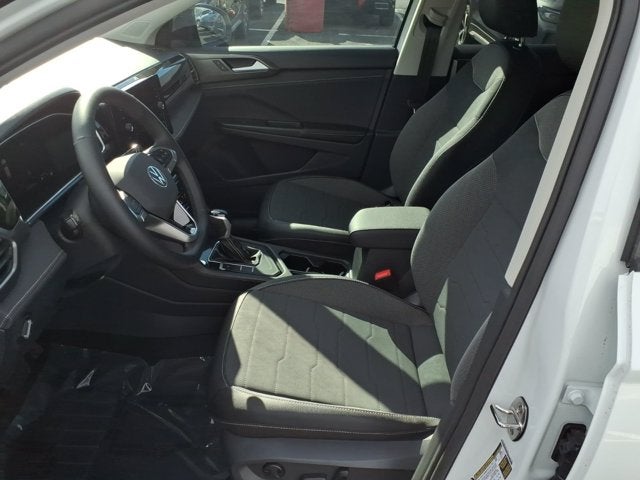 2026 Volkswagen Taos SE Black