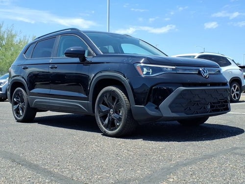 2026 Volkswagen Taos SE Black