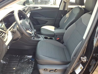 2026 Volkswagen Taos SE Black