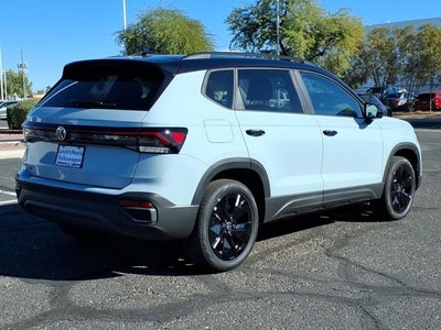 2026 Volkswagen Taos SE Black