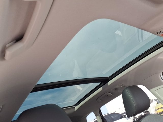 2027 Volkswagen Taos SE Black