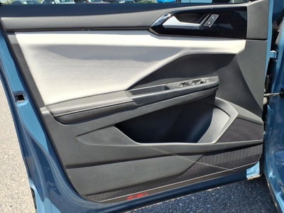 2025 Volkswagen Taos S