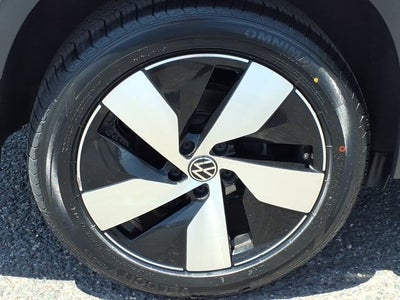 2025 Volkswagen Taos S