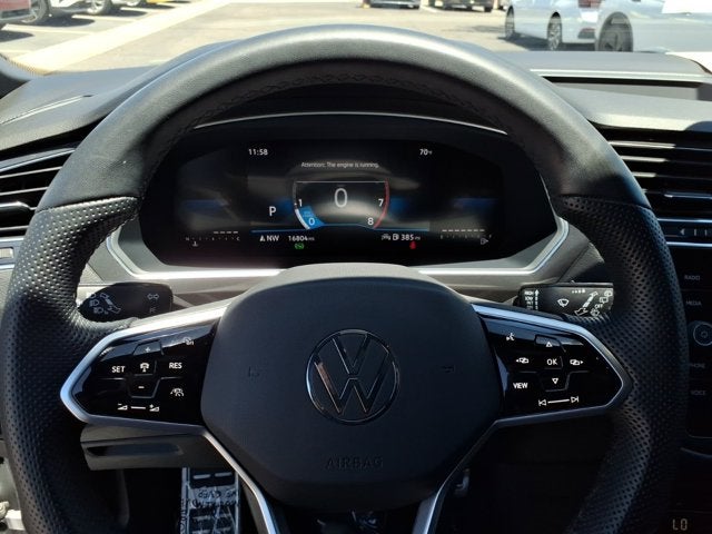2023 Volkswagen Tiguan SE R-Line Black