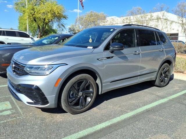 2023 Volkswagen Tiguan SE R-Line Black