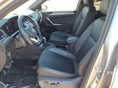 2023 Volkswagen Tiguan SE R-Line Black