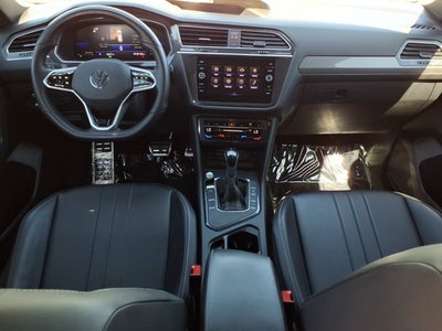 2023 Volkswagen Tiguan SE R-Line Black
