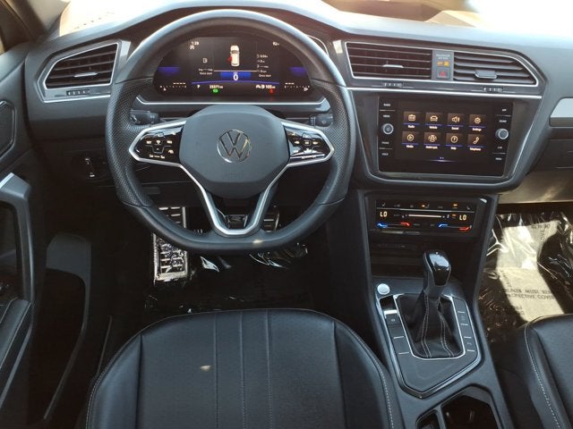 2023 Volkswagen Tiguan SE R-Line Black