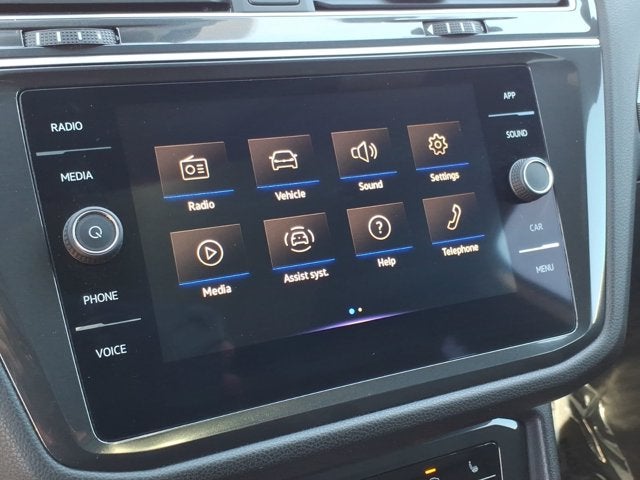 2023 Volkswagen Tiguan SE R-Line Black