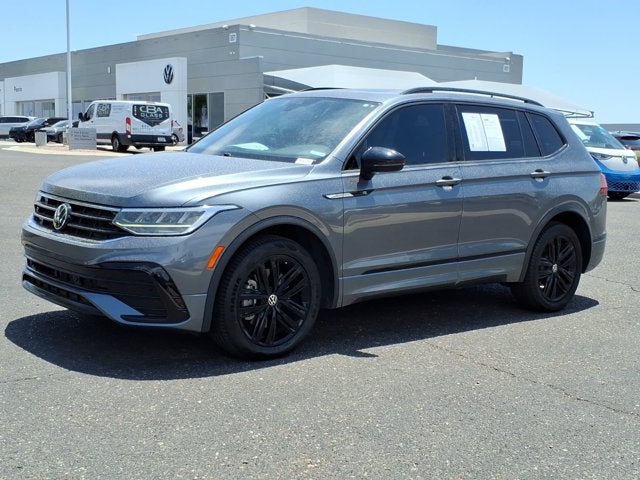 2022 Volkswagen Tiguan SE R-Line Black