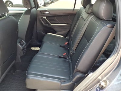 2022 Volkswagen Tiguan SE R-Line Black