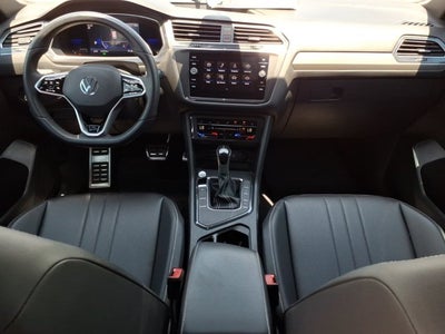 2022 Volkswagen Tiguan SE R-Line Black