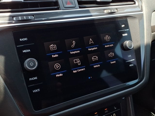 2022 Volkswagen Tiguan SE R-Line Black