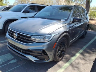 2022 Volkswagen Tiguan SE R-Line Black