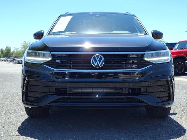 2023 Volkswagen Tiguan SE R-Line Black