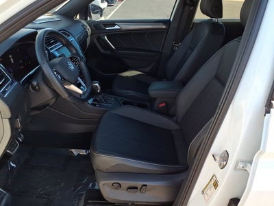 2023 Volkswagen Tiguan SE R-Line Black