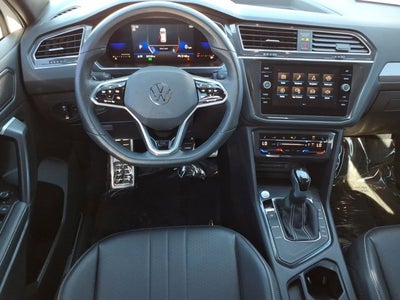 2023 Volkswagen Tiguan SE R-Line Black