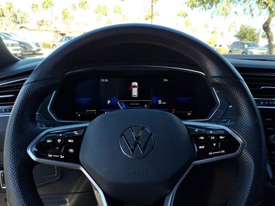 2023 Volkswagen Tiguan SE R-Line Black