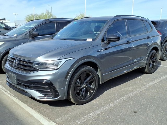 2023 Volkswagen Tiguan SE R-LINE BLACK