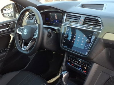 2023 Volkswagen Tiguan SE R-Line Black