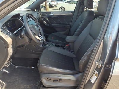 2023 Volkswagen Tiguan SE R-Line Black