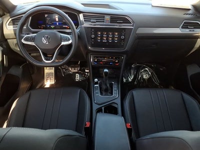 2023 Volkswagen Tiguan SE R-Line Black