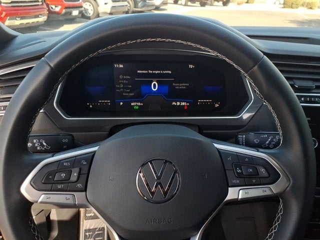 2023 Volkswagen Tiguan SE R-Line Black