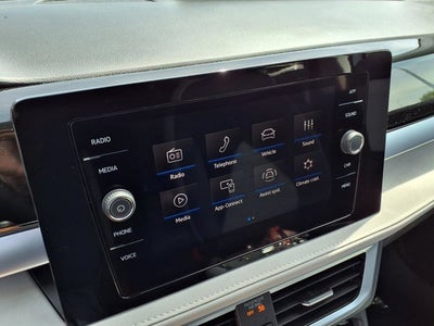 2026 Volkswagen Taos SE