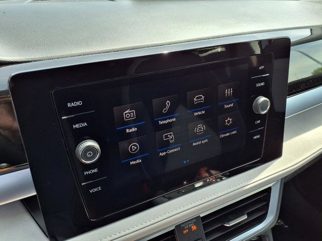 2026 Volkswagen Taos SE