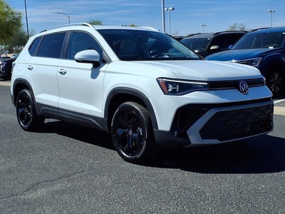 2026 Volkswagen Taos SE