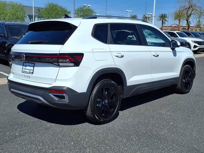 2026 Volkswagen Taos SE